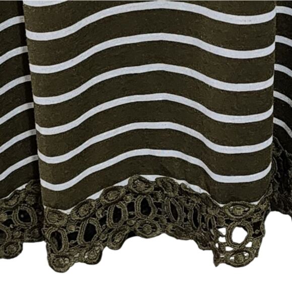 Lane Bryant Moss green & white striped crocheted lace trimmed tunic plus size 3X - Picture 3 of 8